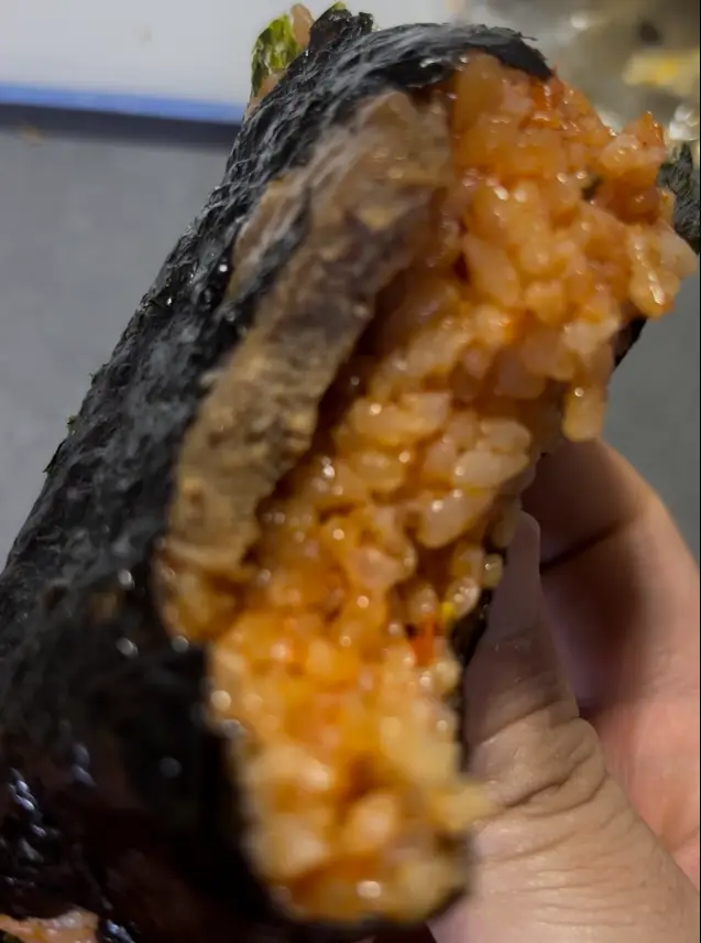 떡갈비전주비빔빅삼각김밥 내용물사진