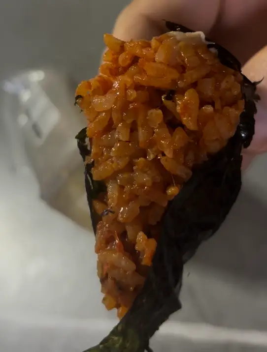 더큰 전주비빔참치마요 내용물사진
