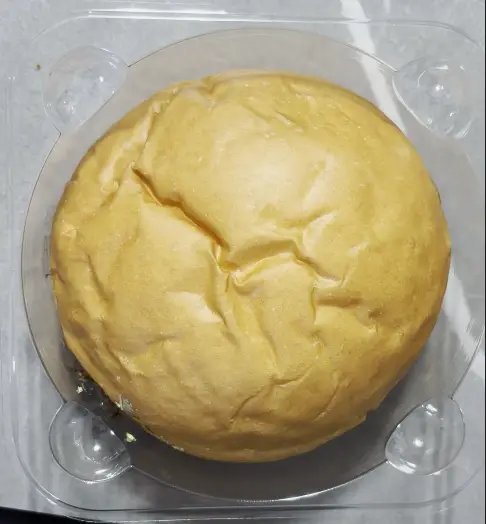 초코나무숲크림빵 포장벗긴모습