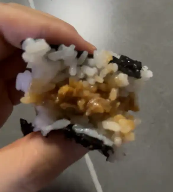 삼각소프트치킨마요 남은조각